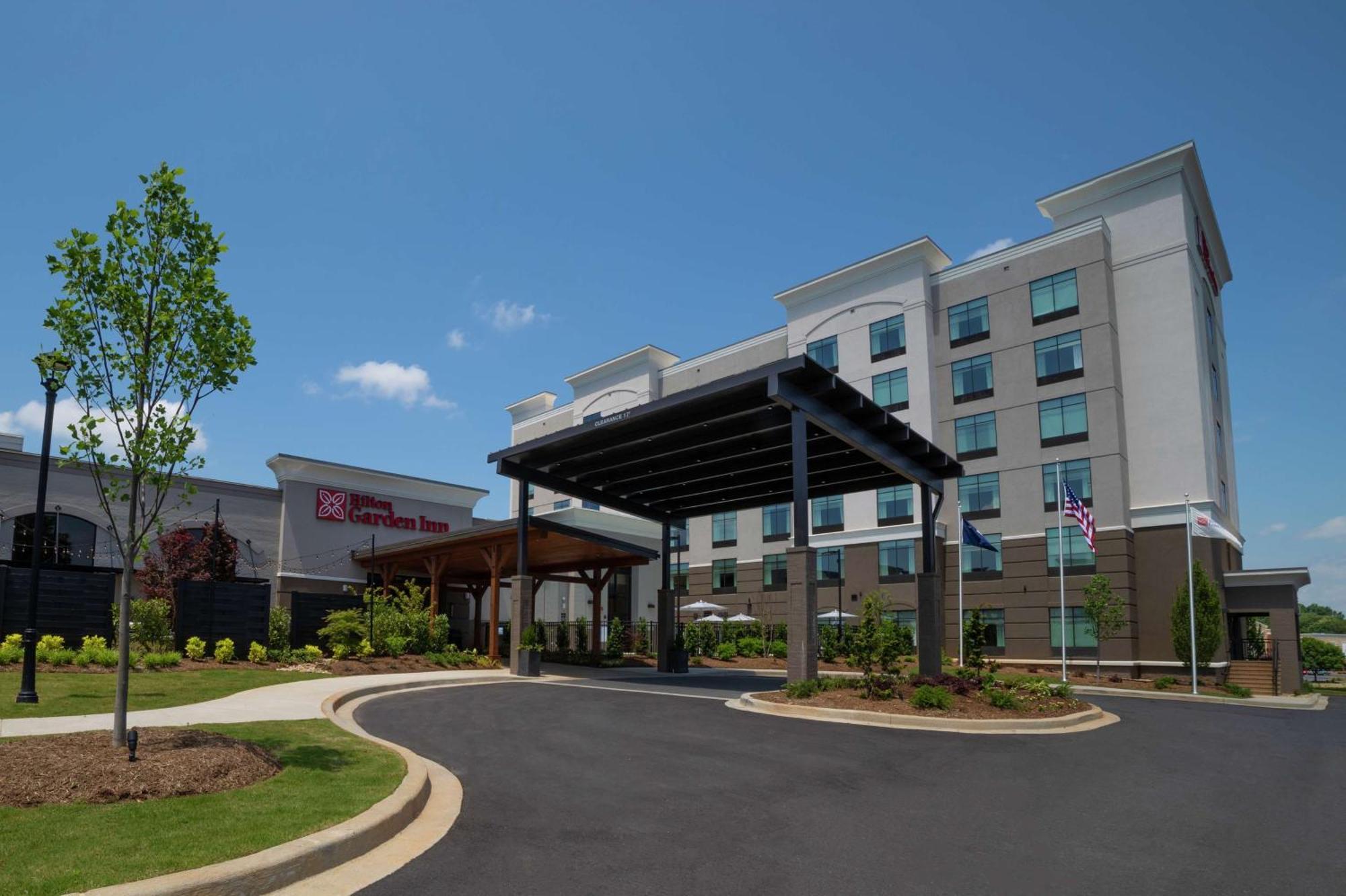 Hilton Garden Inn Spartanburg Exterior photo